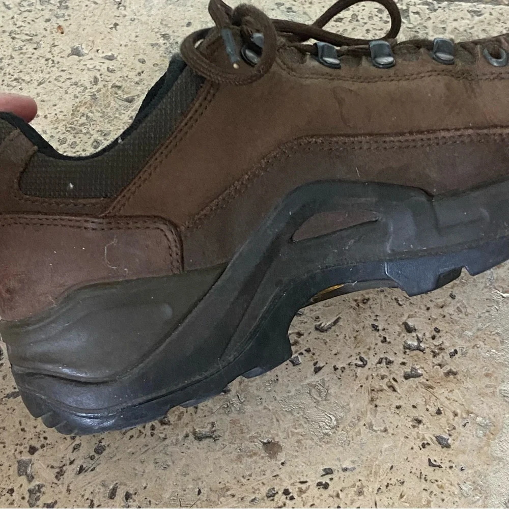 Lowa Renegade II GTX Low Brown Hiking Shoes Rugged 9